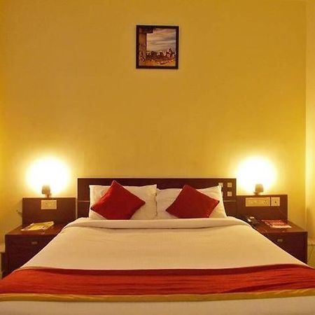 Maya International Hotel Mangalore Ngoại thất bức ảnh